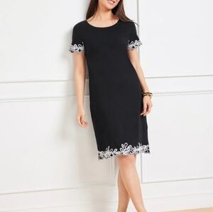Embroidered Nantucket Slub Shift Dress Small